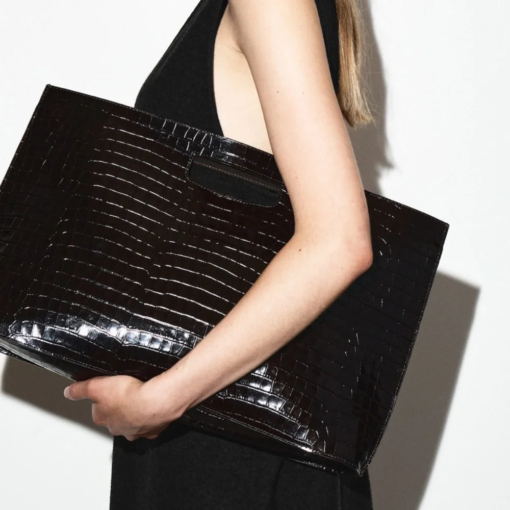 COS Croc Embossed High Gloss Leather Folio w/Adjustable Strap & Inner Pouch - Picture 10 of 10